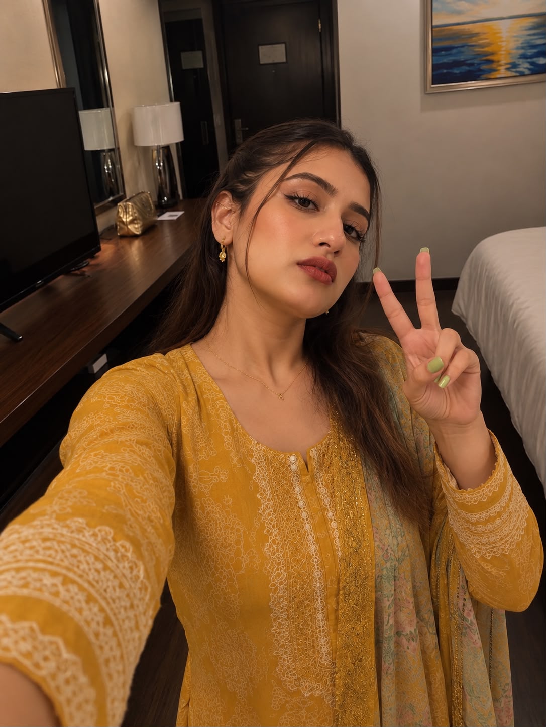 Anaya profile gallery image 2